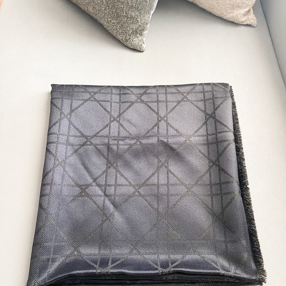 Christian Dior Cannage Metallic Shimmer Shawl Scarf Stole - Picture 16 of 16